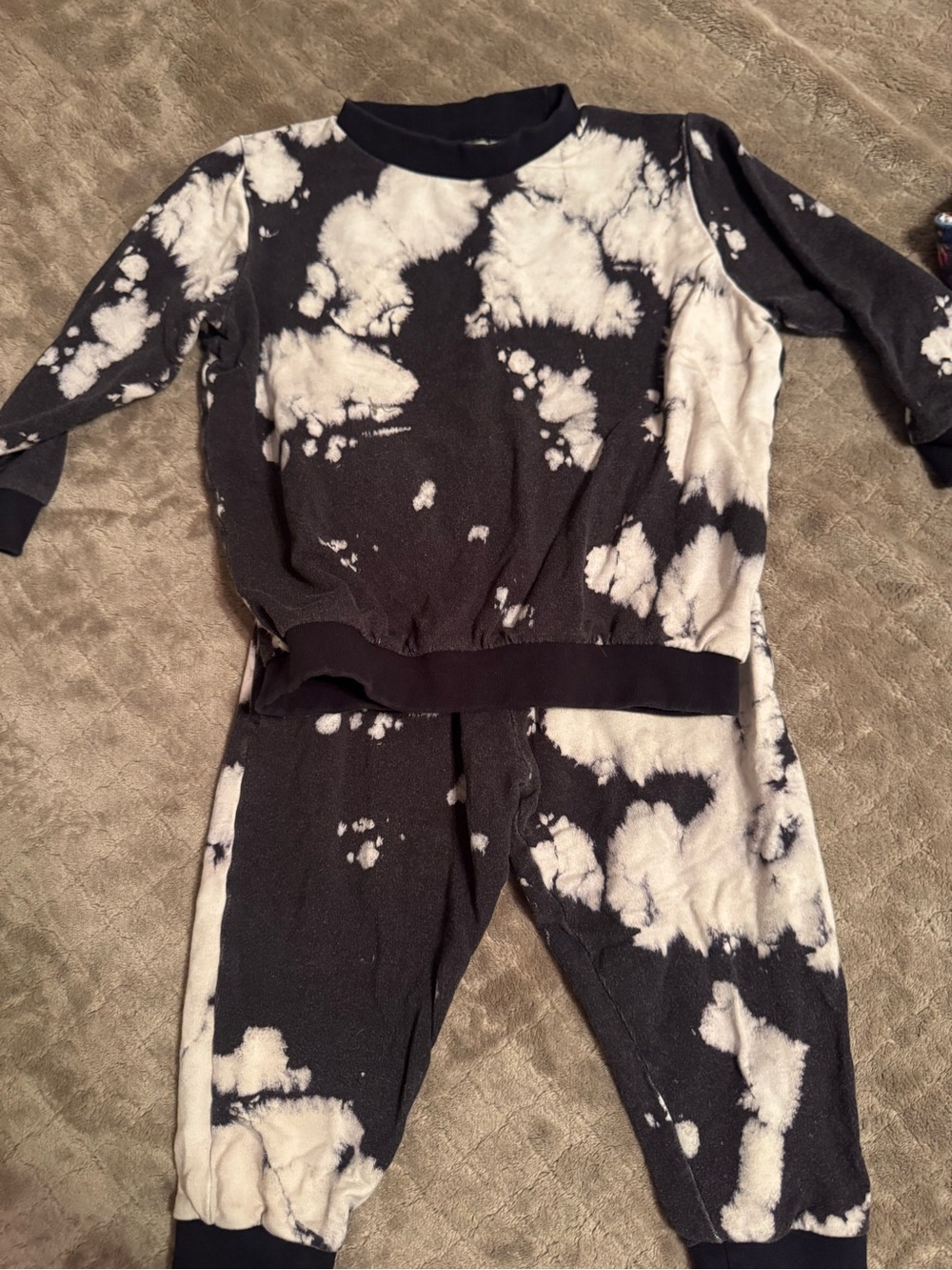 Bamboo Tie-Dye jogger loungewear
